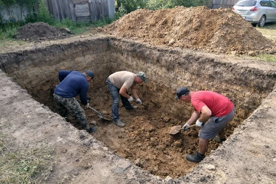Рытье котлована вручную в Ставрополе: цена, расчет, выгода