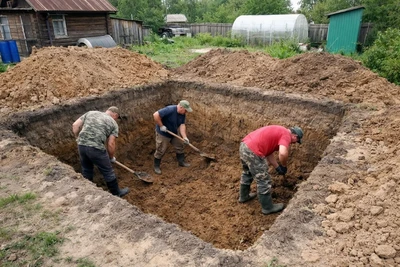 Рытье котлована вручную в Ставрополе: цена, услуги, выгодные решения