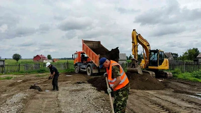 Отсыпка грунта разнорабочими в Ставрополе