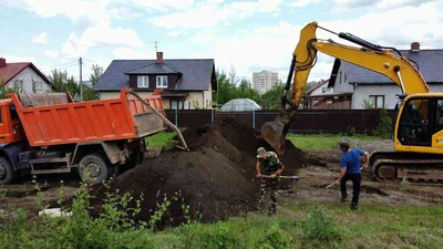 Поднятие участка грунтом в Ставрополе: отсыпка территории под ключ