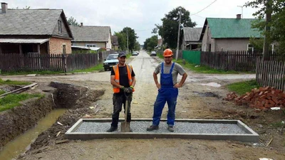 Заезд на участок через канаву в Ставрополе - устройство въезда с укладкой труб