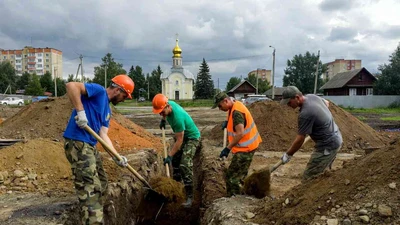 Копка грунта вручную и с техникой в Ставрополе