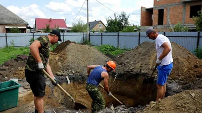 Копка ям вручную в Ставрополе - цена за куб от 310 рублей