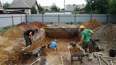 Устройство котлована в Ставрополе под фундамент - услуги с рабочими по факту