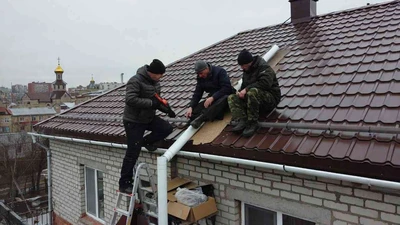 Монтаж водосточных желобов в Ставрополе с гарантией качества