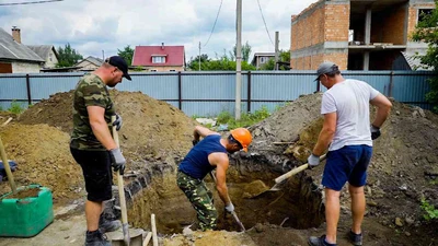 Копка ям в Ставрополе вручную и по факту - услуги персонала