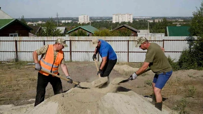 Доставка песка в Ставрополе с разгрузкой на участок - выгодная цена за куб