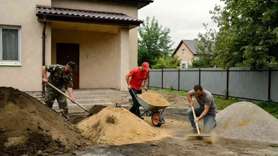Отсыпка щебнем вокруг дома в Ставрополе под ключ