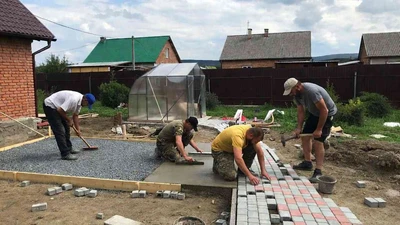 Площадка для автомобиля под ключ в Ставрополе на даче - выгодное решение