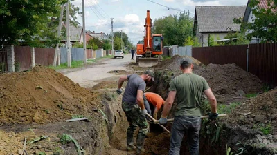 Копка траншей под водопровод вручную и техникой в Ставрополе