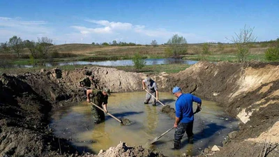 Выкопать пруд для рыбы в Ставрополе недорого - рытье водоемов под ключ (Персонал 360)