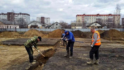 Вертикальная планировка участка разнорабочими в Ставрополе