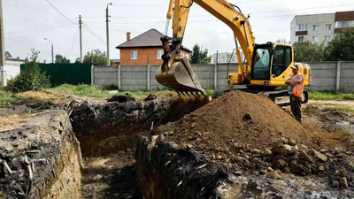 Выкопать яму экскаватором в Ставрополе недорого