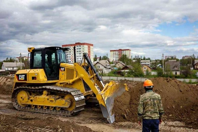 Планировка участка бульдозером с оператором в Ставрополе под ключ