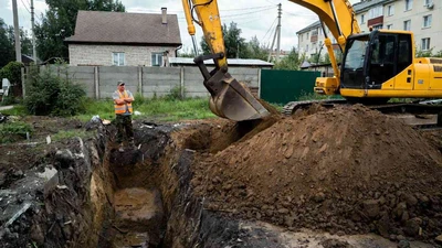 Выкопать яму экскаватором в Ставрополе недорого