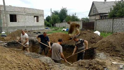 Выемка грунта вручную и механизировано в Ставрополе под строительство