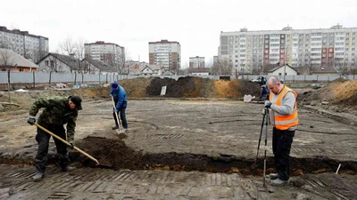 Вертикальная планировка грунта в Ставрополе с привлечением разнорабочих