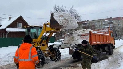 Уборка снега в Ставрополе с вывозом для участка и дачи